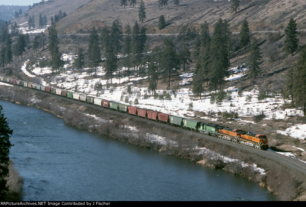 BNSF 1103